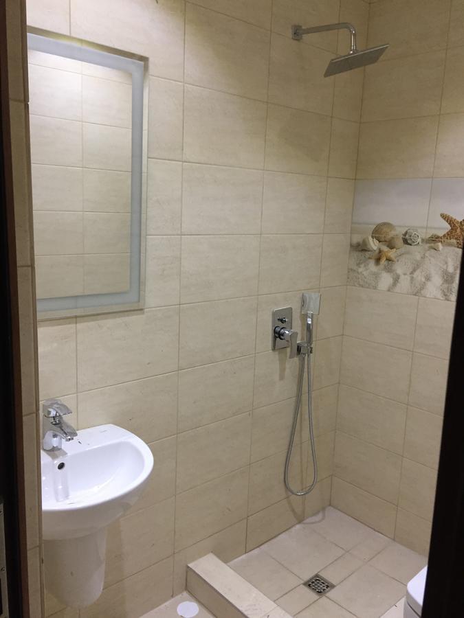 Золотий Лев Hotel Zatoka Ngoại thất bức ảnh