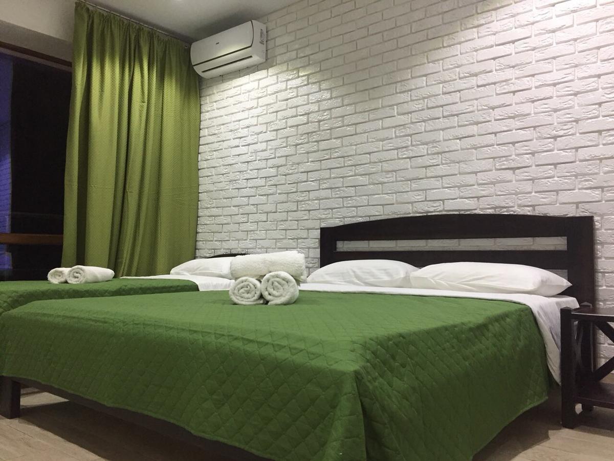 Золотий Лев Hotel Zatoka Ngoại thất bức ảnh