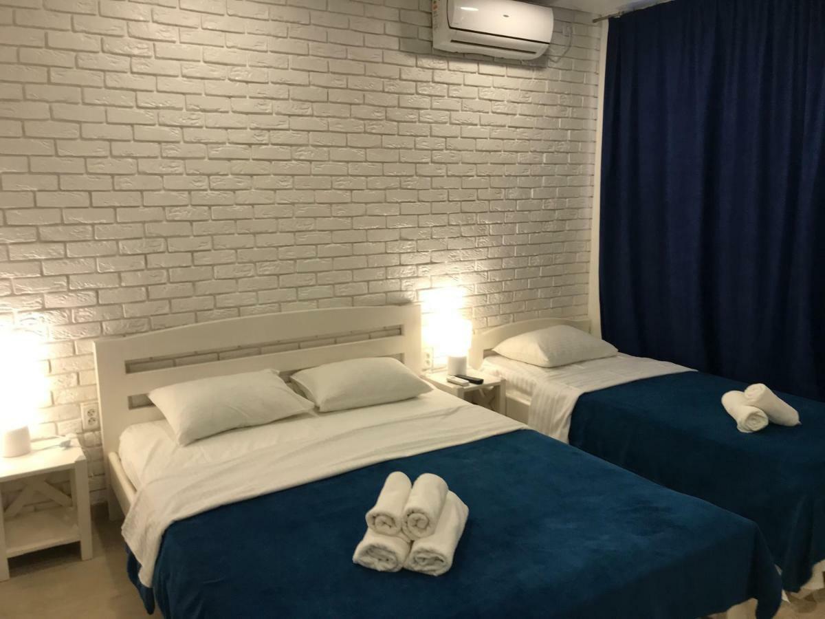 Золотий Лев Hotel Zatoka Ngoại thất bức ảnh